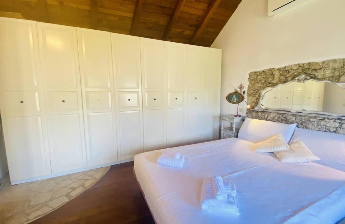 Casa Olivia Lacrema Finale Ligure Exteriör bild